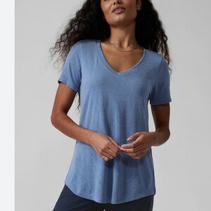 Athleta Breezy Scoop V-Neck Short Sleeve T-Shirt Blue Medium